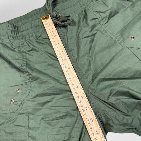 Womens Star Style Green Cargo Capri Pants Size XL - Picture 5 of 6